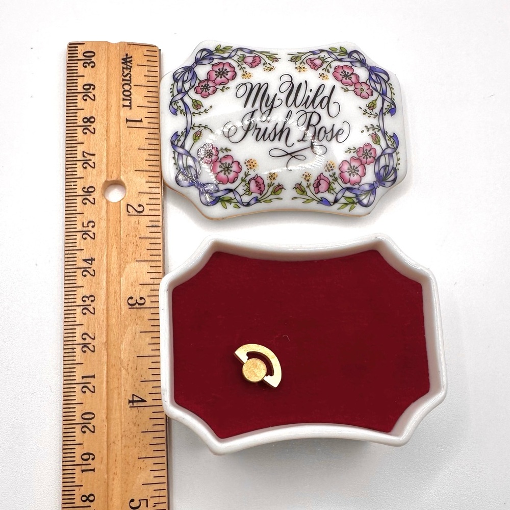 Music Box/My Wild Irish Rose-Perfect Preowned Condition-Small No chips or Cracks - Picture 5 of 5